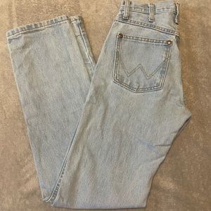 Straight Leg Wrangler Retro Jeans
